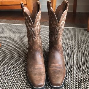 round up square toe western boot